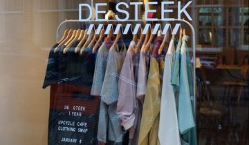 1 jaar De Steek – Kledingruil & Upcycle Café